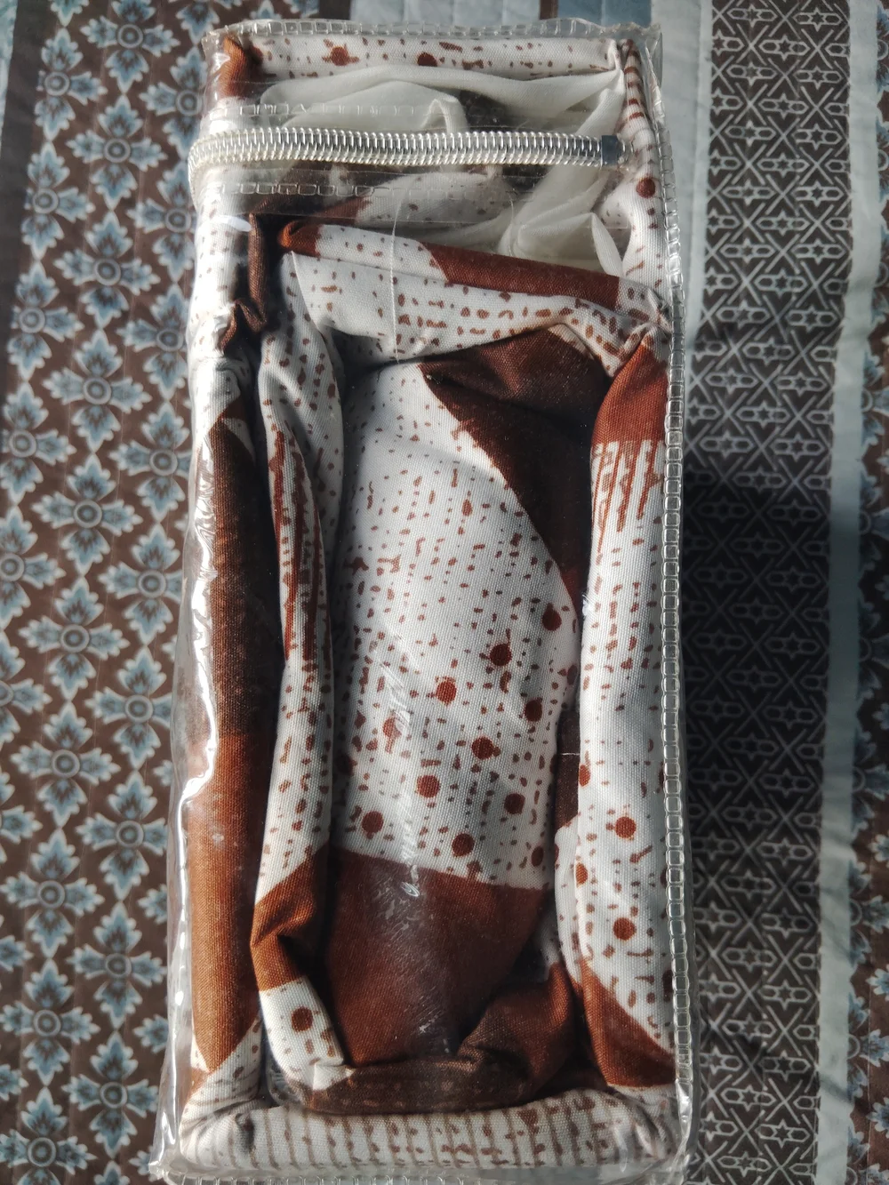 BAMBOO 6-Piece Sheet Set in Brown and White